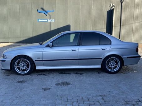 BMW 5 Series, 2002 — photo 8