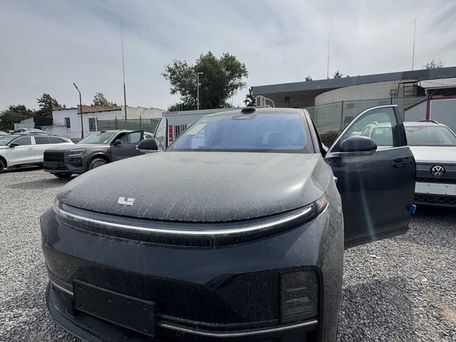 Li Auto (Lixiang) L9, 2025