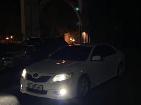 Toyota Camry, 2010 — сүрөт 3