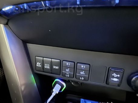 Toyota RAV4, 2018 — сүрөт 5