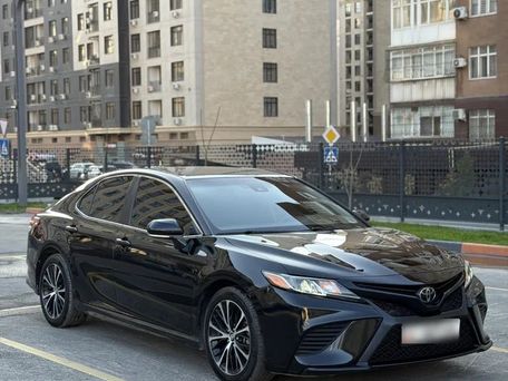 Toyota Camry, 2019 — photo 3