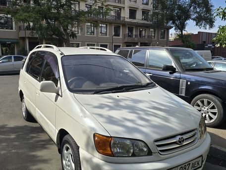 Toyota Ipsum, 2000 — photo 2