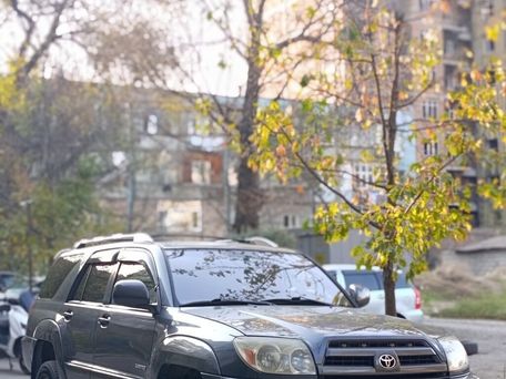 Toyota 4Runner, 2004 — сүрөт 2