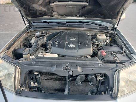 Toyota 4Runner, 2003 — photo 7