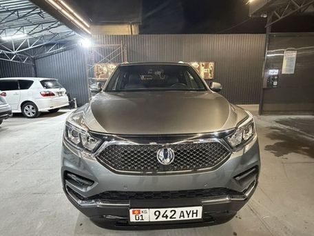SsangYong Rexton, 2019 — photo 1