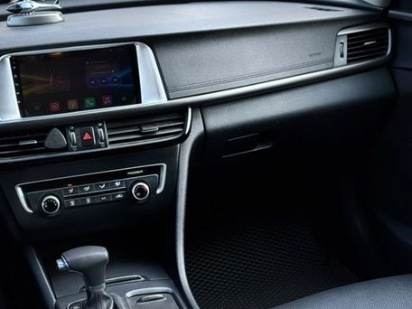 Kia Optima, 2017 — photo 9