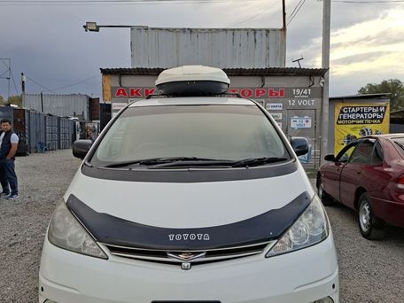 Toyota Estima, 2001