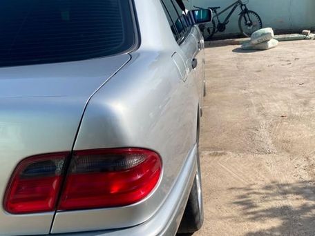 Mercedes-Benz E-Class, 1996 — photo 5