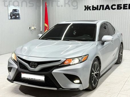 Toyota Camry, 2018 — 照片 2