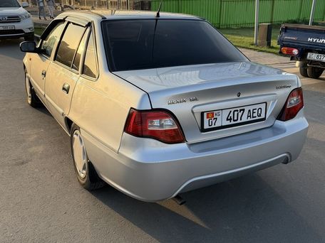 Chevrolet Nexia, 2010 — 照片 1