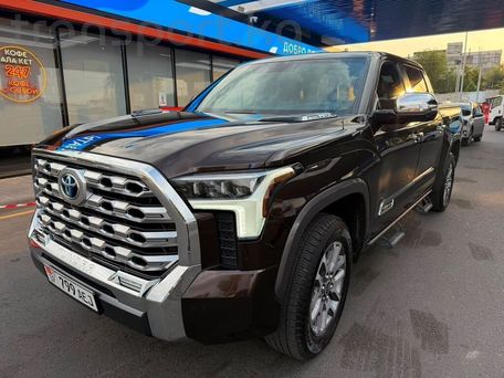 Toyota Tundra, 2023 — photo 2