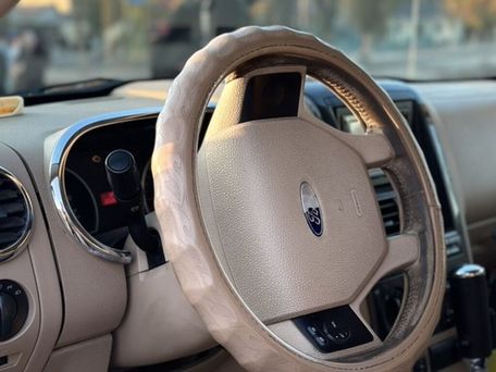 Ford Explorer, 2005 — photo 9
