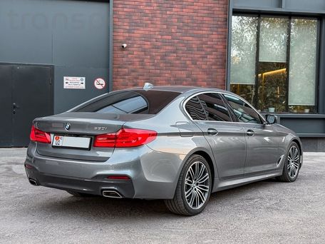 BMW 5 Series, 2019 — photo 4