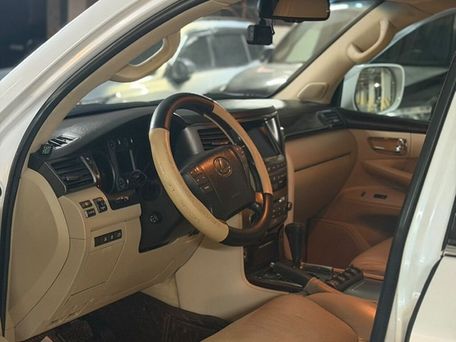 Lexus LX, 2009 — photo 5