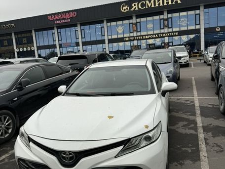 Toyota Camry, 2018 — фото 1
