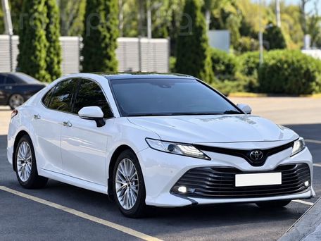 Toyota Camry, 2018 — 照片 1