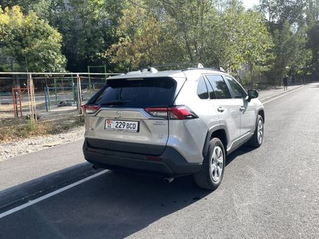 Toyota RAV4, 2019 — photo 5