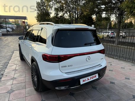 Mercedes-Benz EQB, 2022 — 照片 2