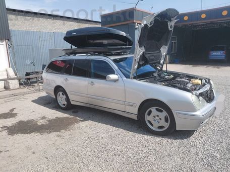 Mercedes-Benz E-Class, 2000 — photo 5