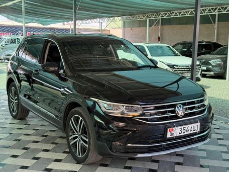Volkswagen Tiguan, 2023 — фото 1