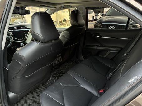 Toyota Camry, 2019 — фото 10