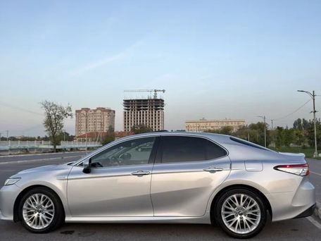 Toyota Camry, 2018 — сүрөт 5
