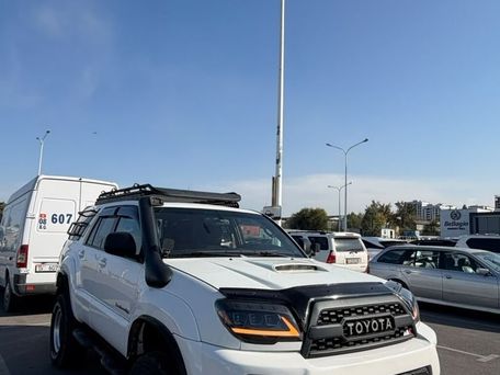 Toyota 4Runner, 2006 — 照片 1