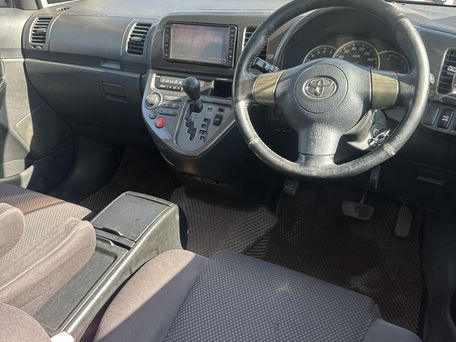 Toyota Wish, 2004 — 照片 12