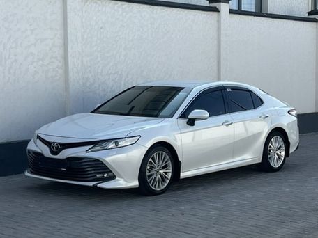 Toyota Camry, 2018 — сүрөт 2