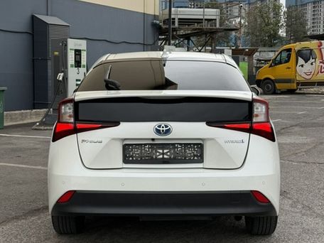 Toyota Prius, 2020 — фото 6