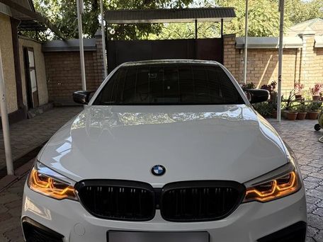 BMW 5 Series, 2018 — photo 1