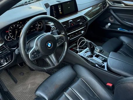 BMW 5 серии, 2018 — 照片 7