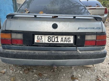 Volkswagen Passat, 1990 — 照片 2