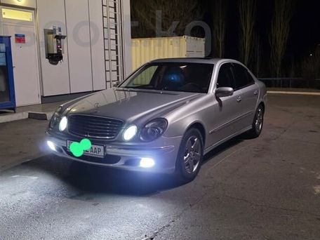 Mercedes-Benz E-Класс, 2003 — 照片 4