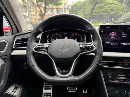 Volkswagen Tiguan, 2023 — фото 13