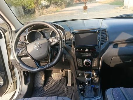 SsangYong Tivoli, 2018 — photo 5