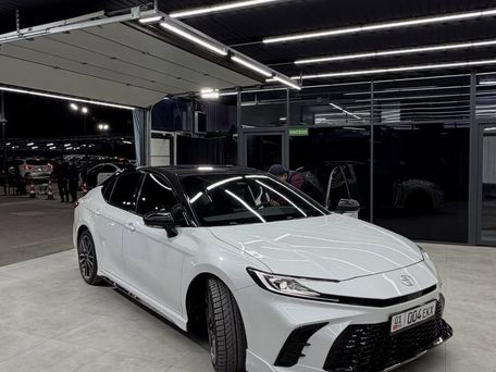 Toyota Camry, 2024 — 照片 1