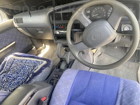 Toyota Hilux Surf, 1993 — 照片 3