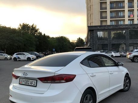 Hyundai Elantra, 2018 — фото 4