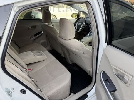 Toyota Prius, 2015 — фото 12