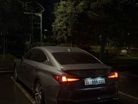 Lexus ES, 2019 — 照片 6