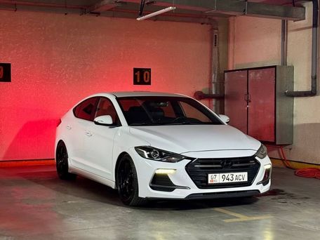Hyundai Avante, 2018 — 照片 3