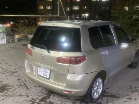 Mazda Demio, 2003 — 照片 5
