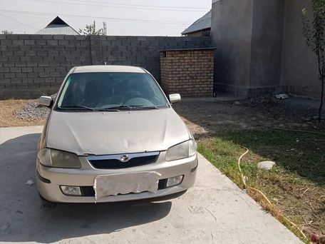 Mazda 323, 1999
