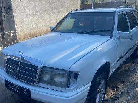 Mercedes-Benz W124, 1990 — фото 2