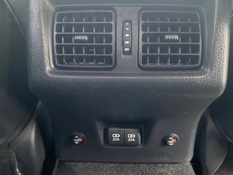 Toyota Camry, 2018 — 照片 10