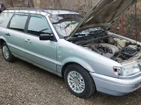 Volkswagen Passat, 1996 — 照片 1
