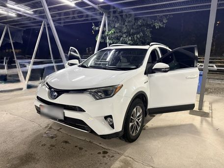 Toyota RAV4, 2017 — 照片 2