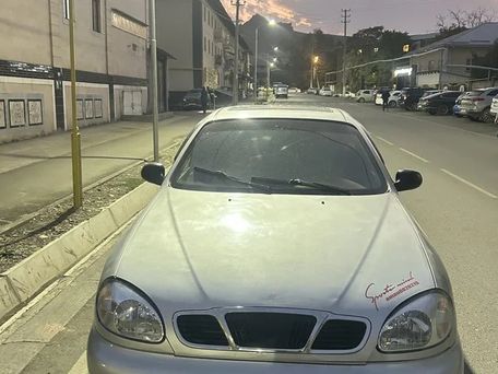 Daewoo Lanos, 1998