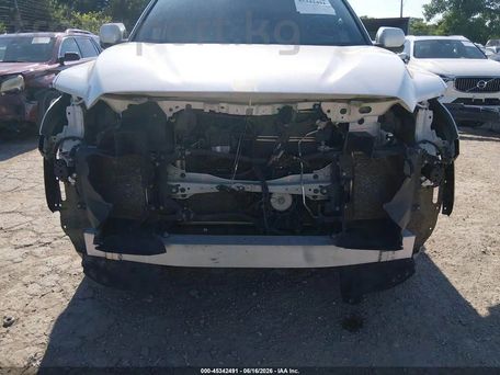 Toyota Sequoia, 2023 — photo 6